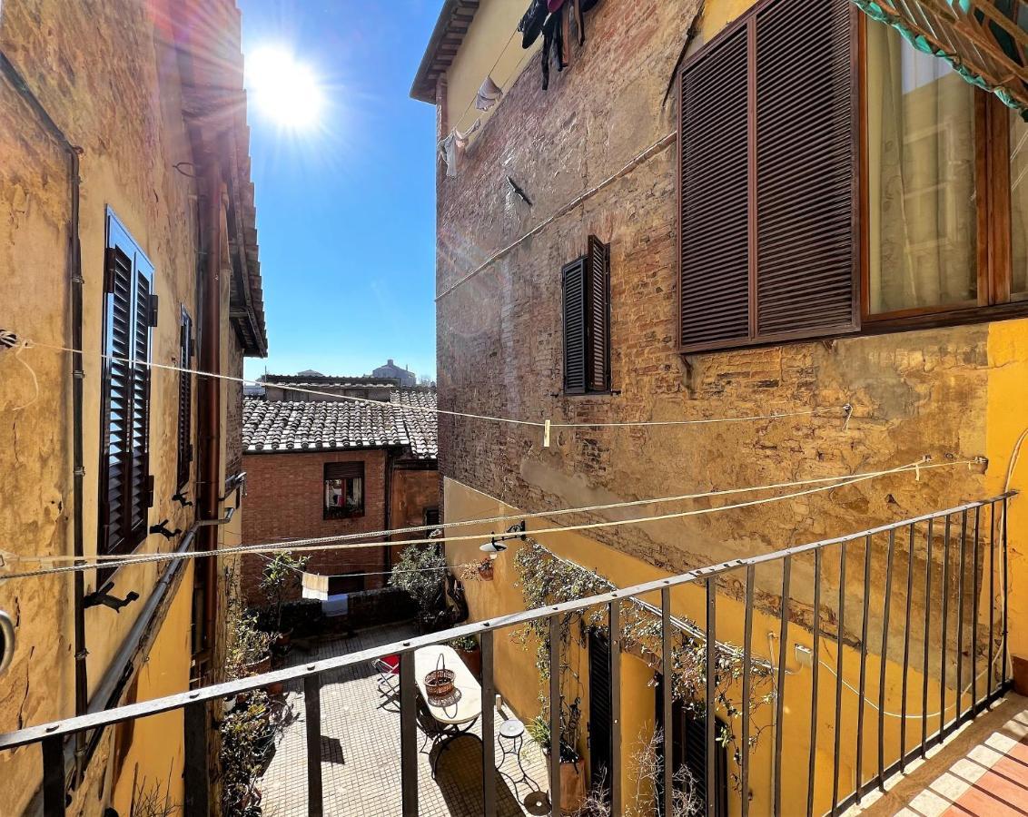 Mezzanino Al Porrione Apartamento Siena Exterior foto